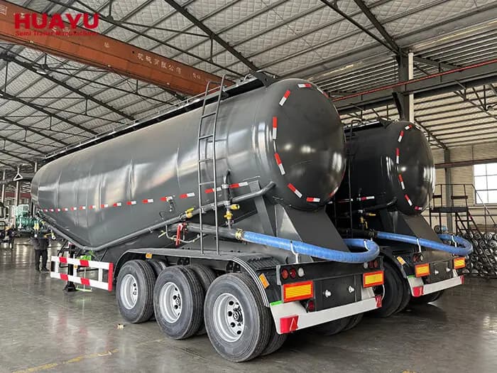 3 Axle 40CBM 50CBM Cement Bulker Trailer